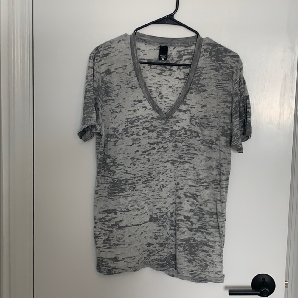 Tee shirt